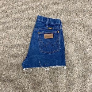 Vintage Wrangler Cut Off Jean Shorts!